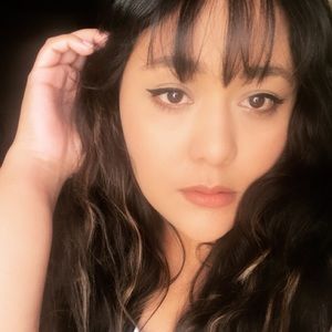 Meet your Posher, Leslie